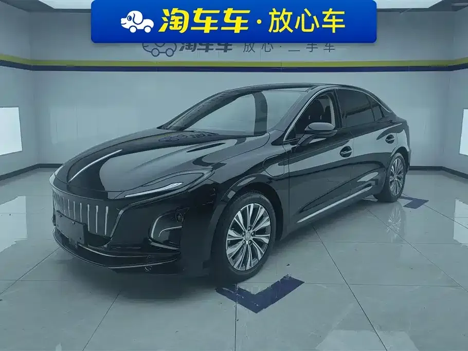 Hongqi E-QM5 — фото 1