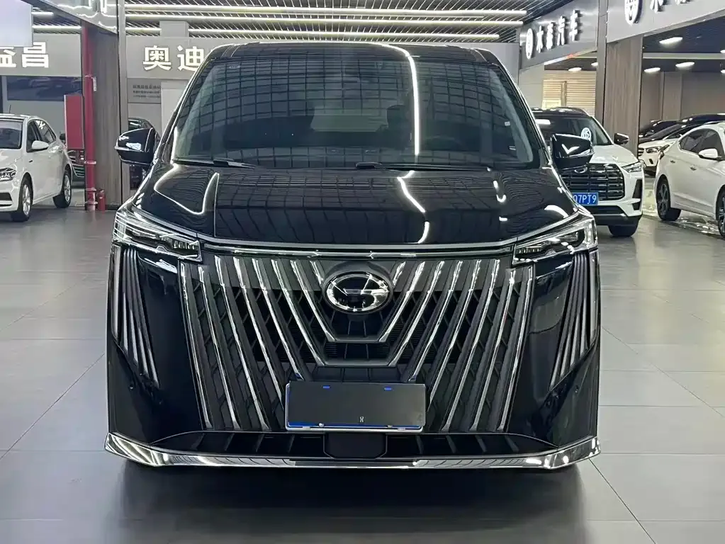 GAC Motor Trumpchi M8 — фото 1