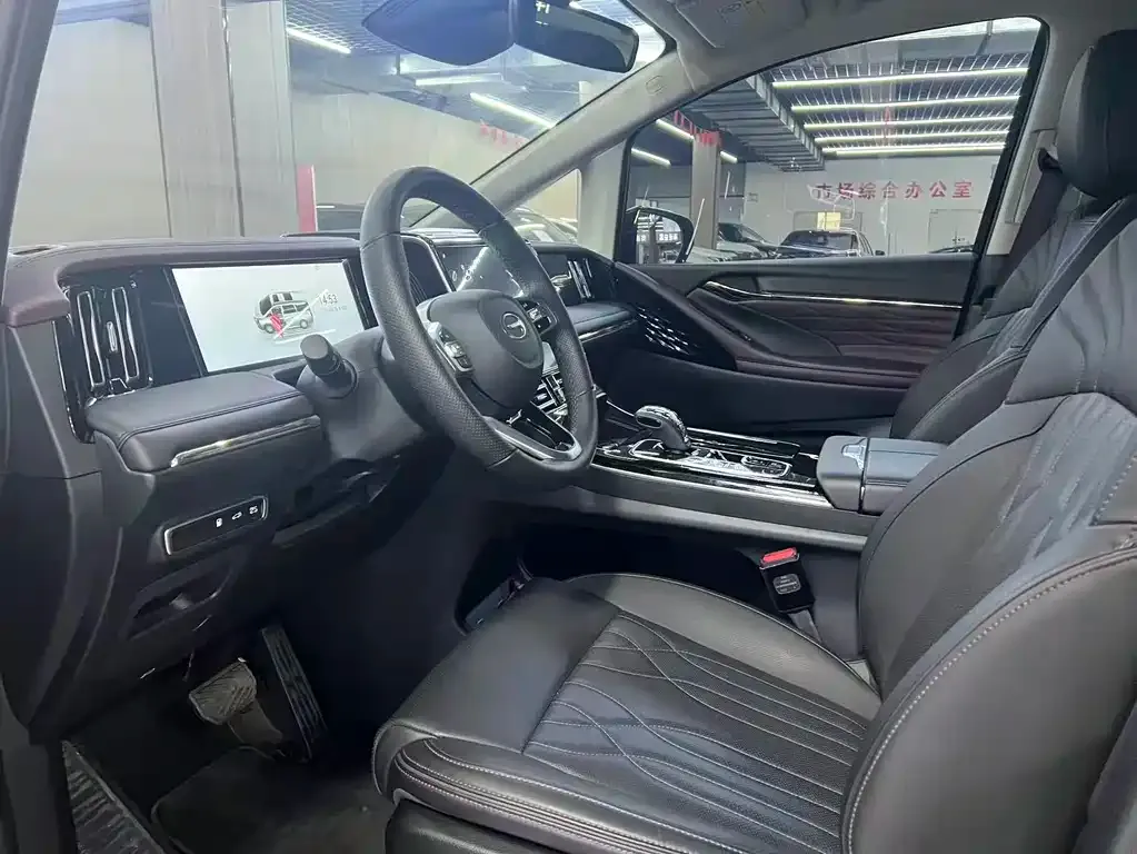 GAC Motor Trumpchi M8 — фото 10