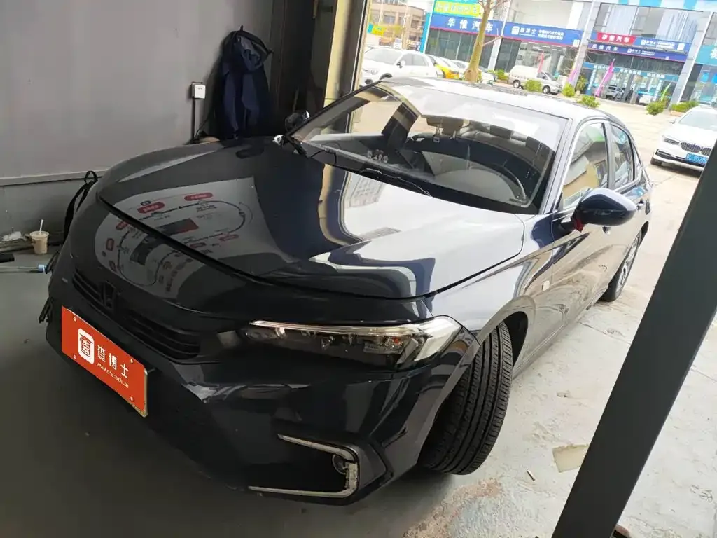 Honda Civic — фото 1