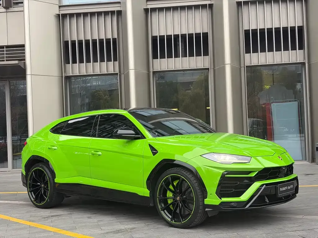 Lamborghini Urus — фото 6