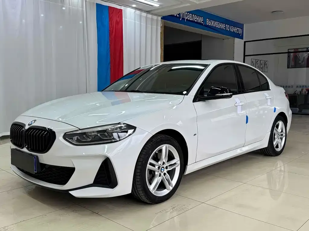 BMW 1 Series — фото 1