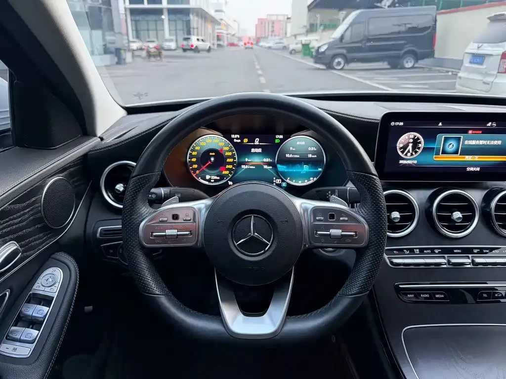 Mercedes-Benz C-Class — фото 10