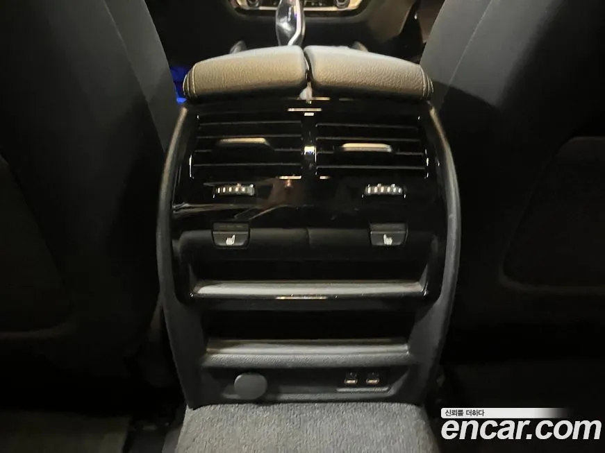 BMW 5-Series 2023 из KR, фото 2