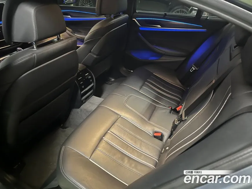 BMW 5-Series 2023 из KR, фото 8