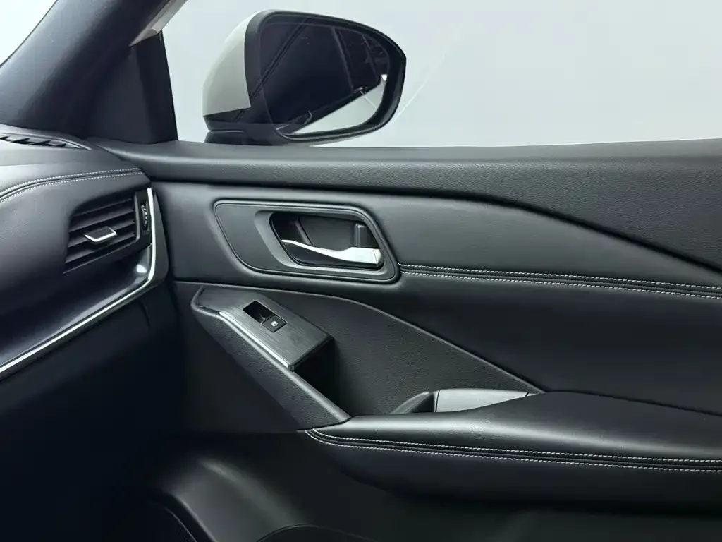 Nissan Qashqai 2023 из CN, фото 5