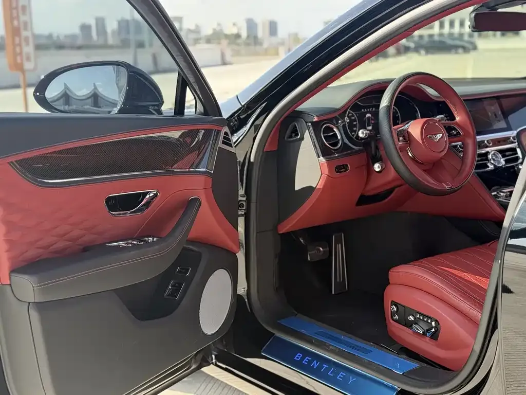 Bentley Flying Spur 2021 из CN, фото 6