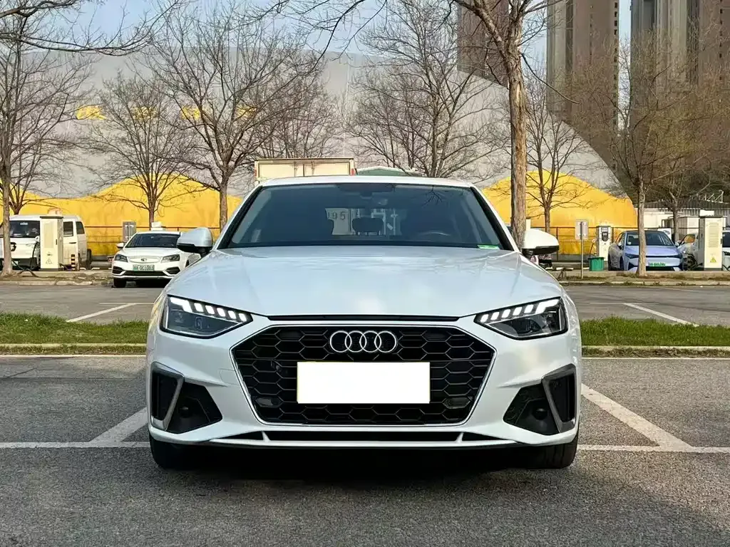 Audi A4L — фото 5