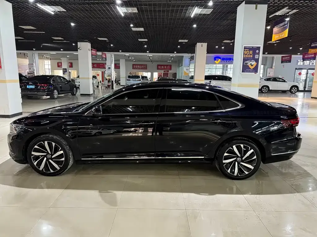 Volkswagen Passat — фото 7