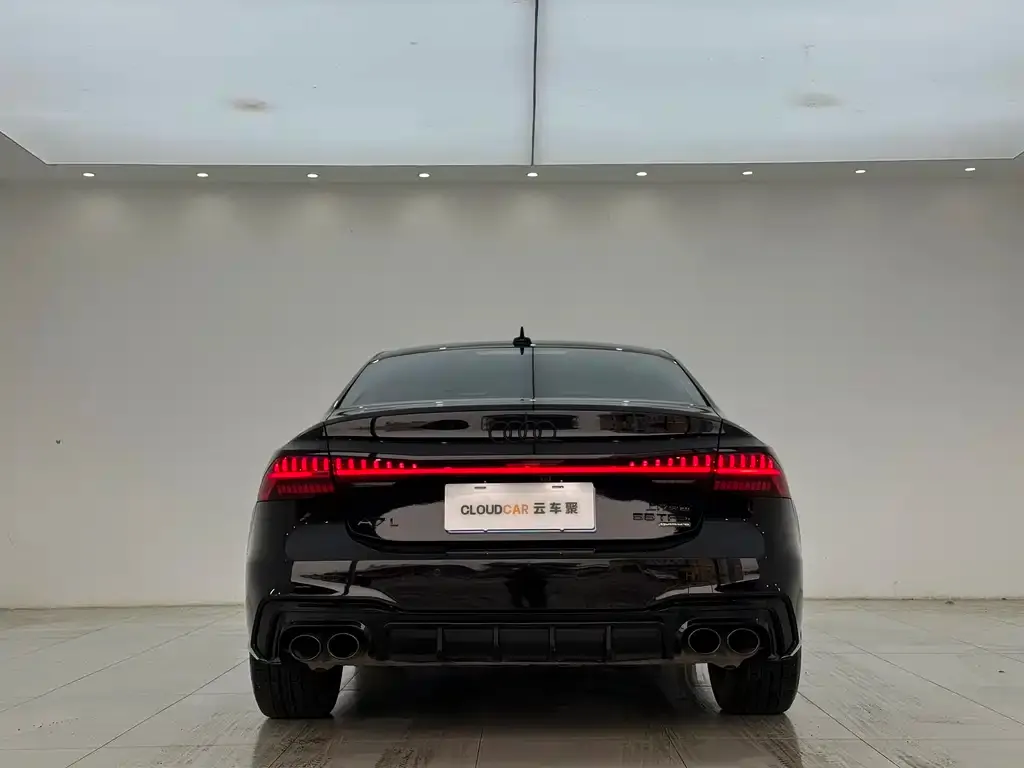 Audi A7L 2023 из CN, фото 5
