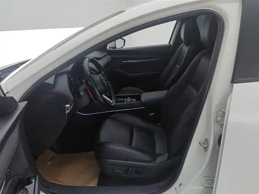 Mazda 3 Axela 2021 из CN, фото 7