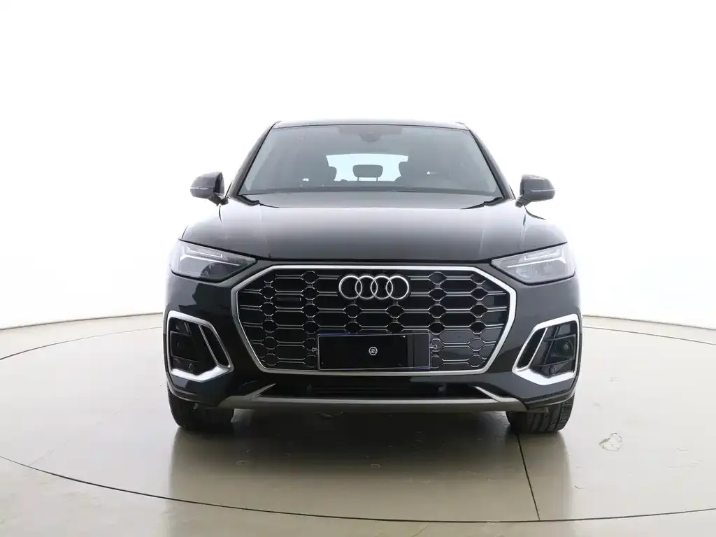 Audi Q5L — фото 2