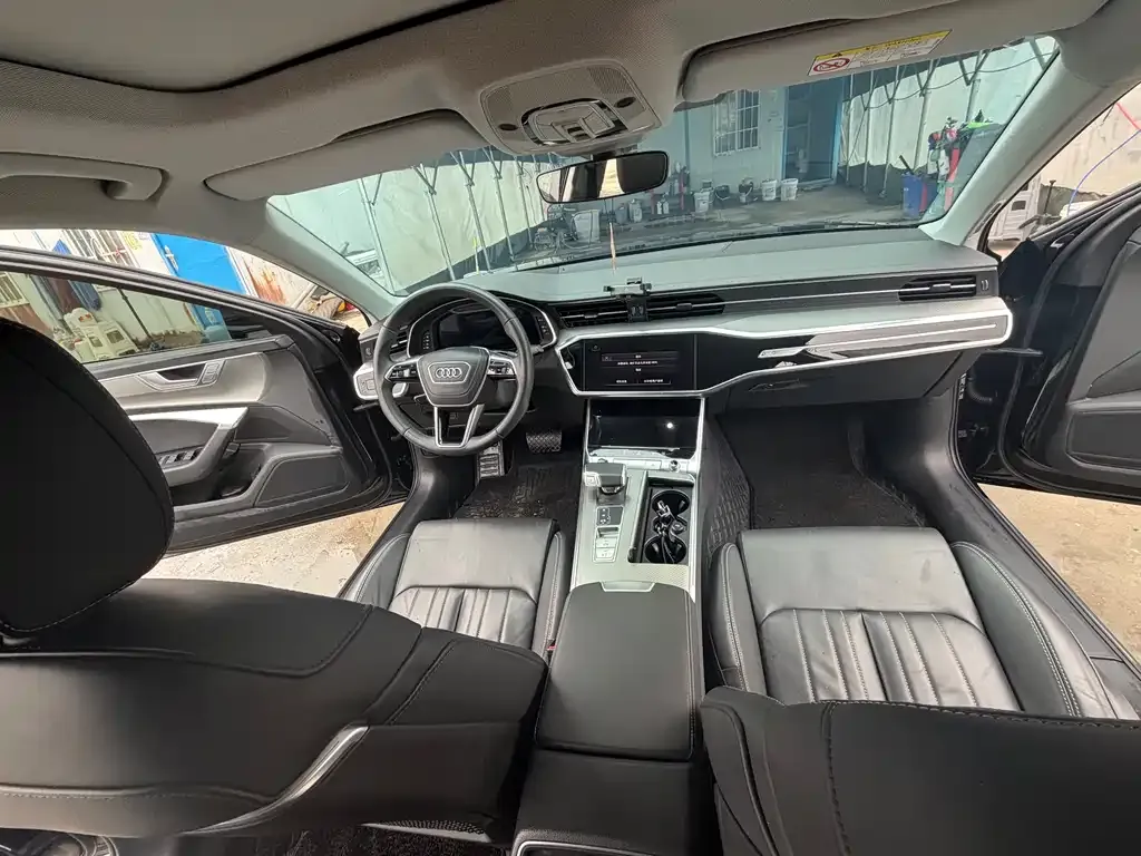 Audi A6L 2023 из CN, фото 8