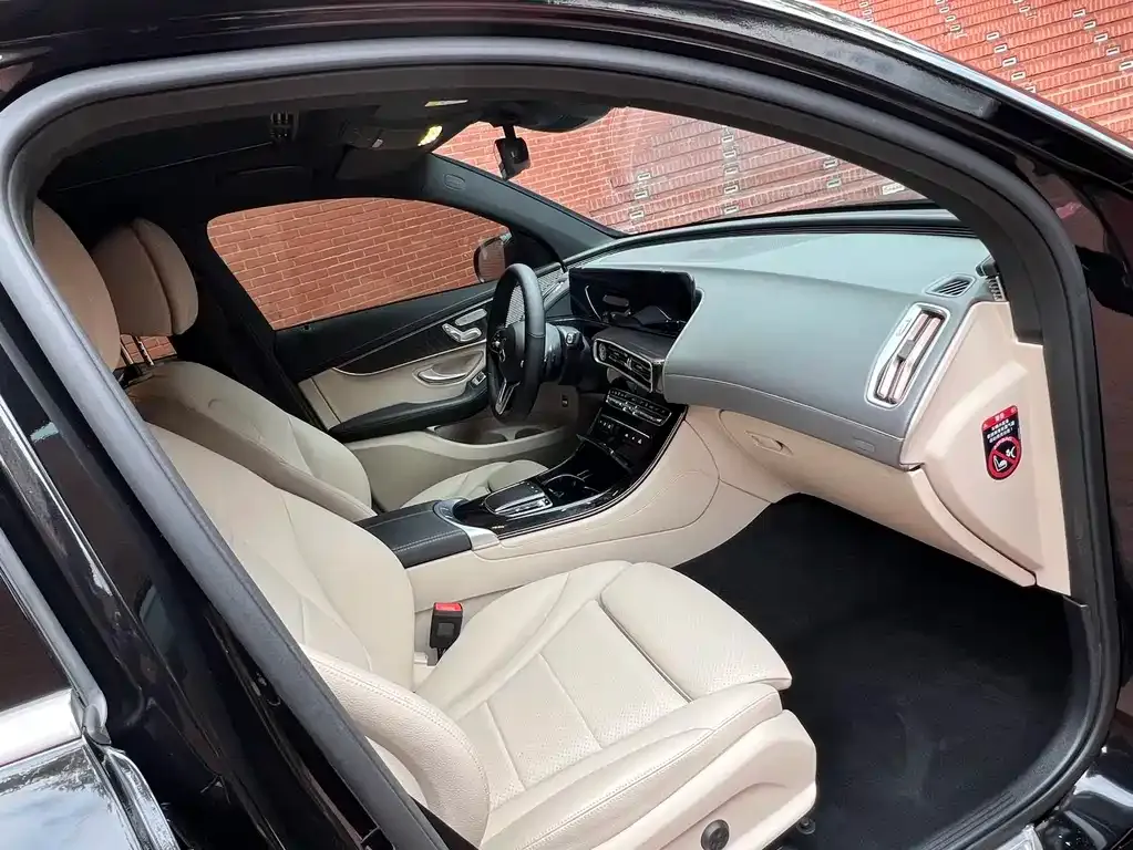 Mercedes-Benz EQC 2023 из CN, фото 8