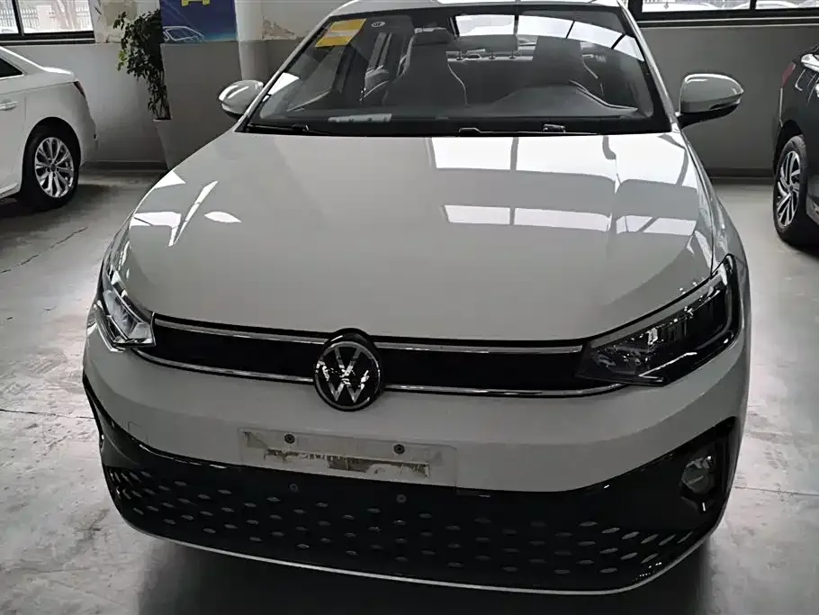 Volkswagen Lavida — фото 10