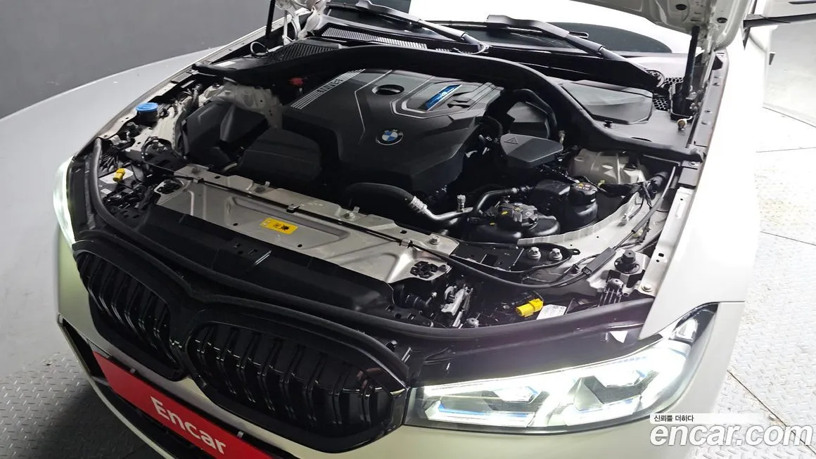 BMW 3-Series 2023 из KR, фото 10