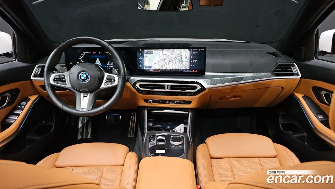 BMW 3-Series 2023 из KR, фото 9