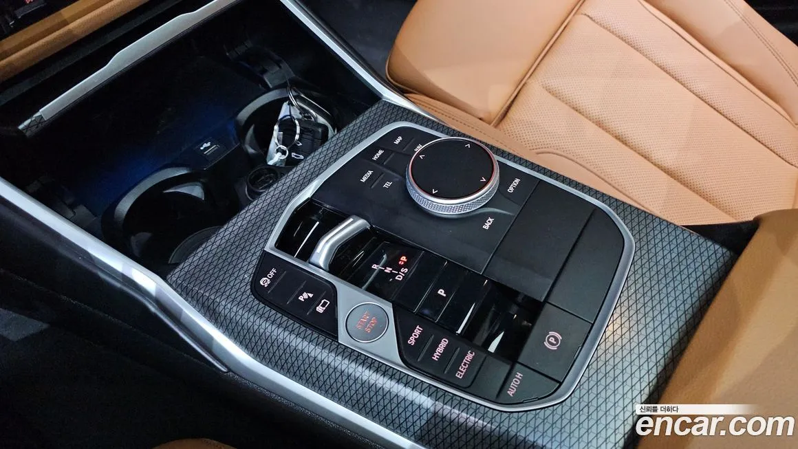 BMW 3-Series 2023 из KR, фото 8