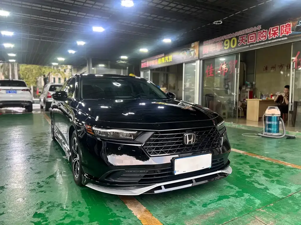 Honda Accord — фото 5