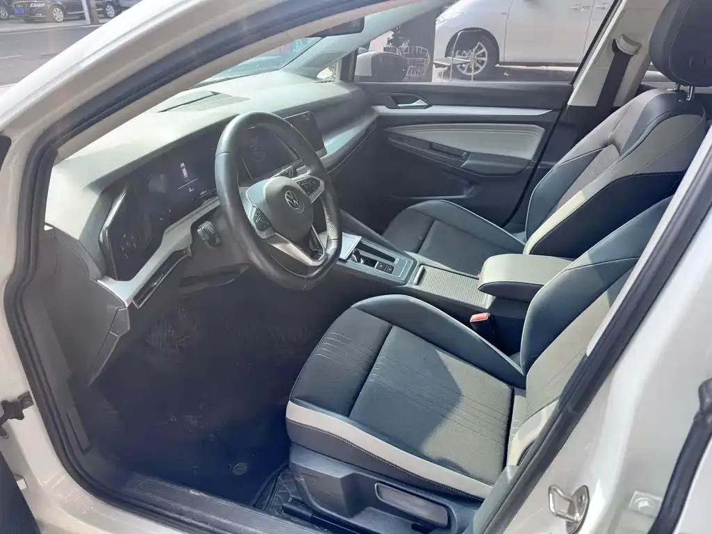Volkswagen Golf 2021 из CN, фото 7