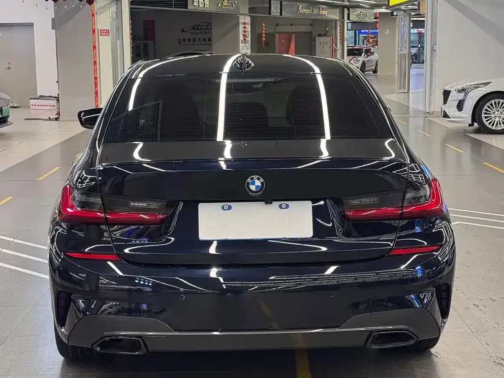 BMW 3 Series 2022 из CN, фото 2