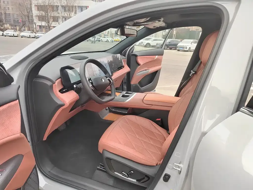 Changan CS75PLUS 2024 из CN, фото 4