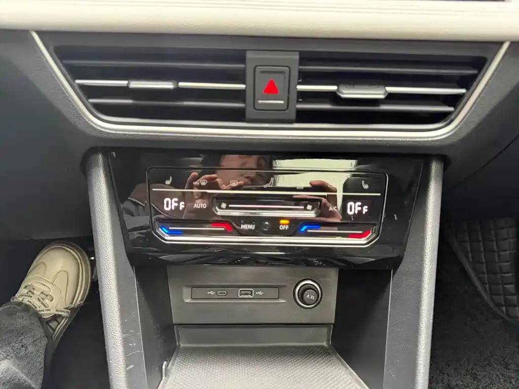 Volkswagen Tiguan L 2021 из CN, фото 3