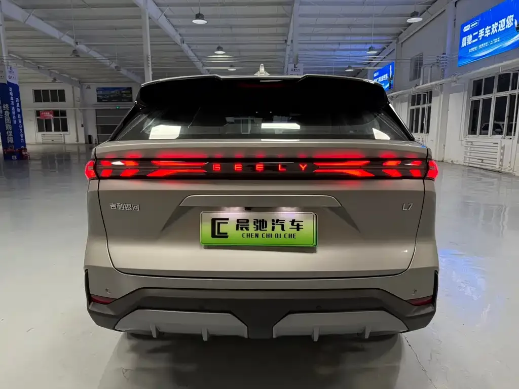 Geely Galaxy L7 — фото 5