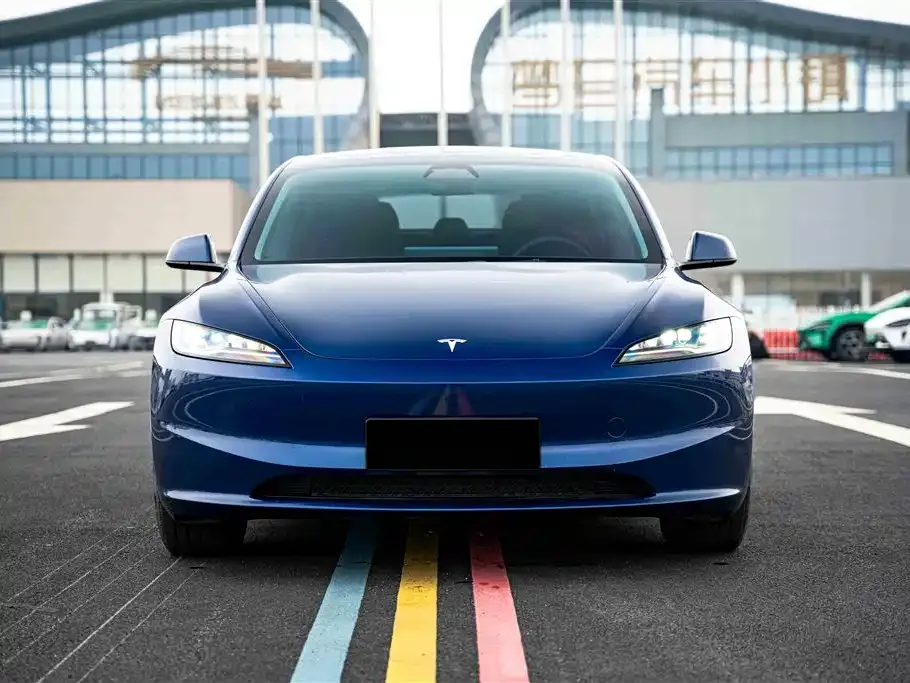 Tesla Model 3 — фото 6