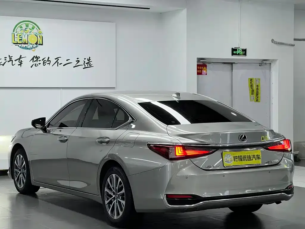 Lexus ES 2022 из CN, фото 5