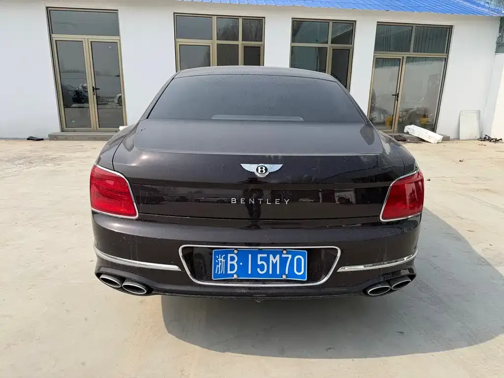 Bentley Flying Spur 2024 из CN, фото 4