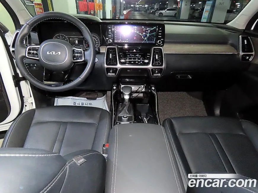 Kia Sorento — фото 10