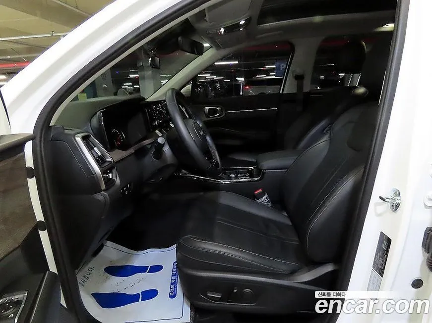 Kia Sorento — фото 8