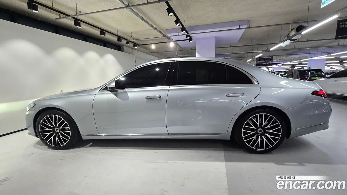 Mercedes-Benz S-Class 2025 из KR, фото 2