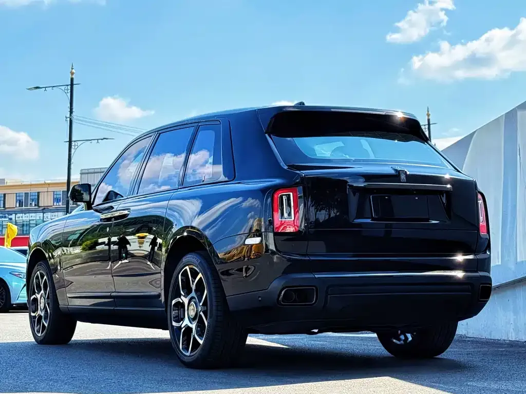 Rolls-Royce Cullinan 2021 из CN, фото 8