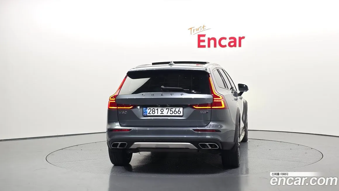 Volvo V60 2021 из KR, фото 2