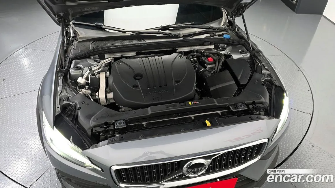 Volvo V60 2021 из KR, фото 10