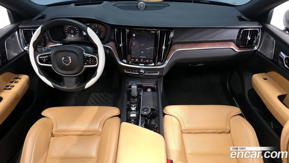 Volvo V60 2021 из KR, фото 9