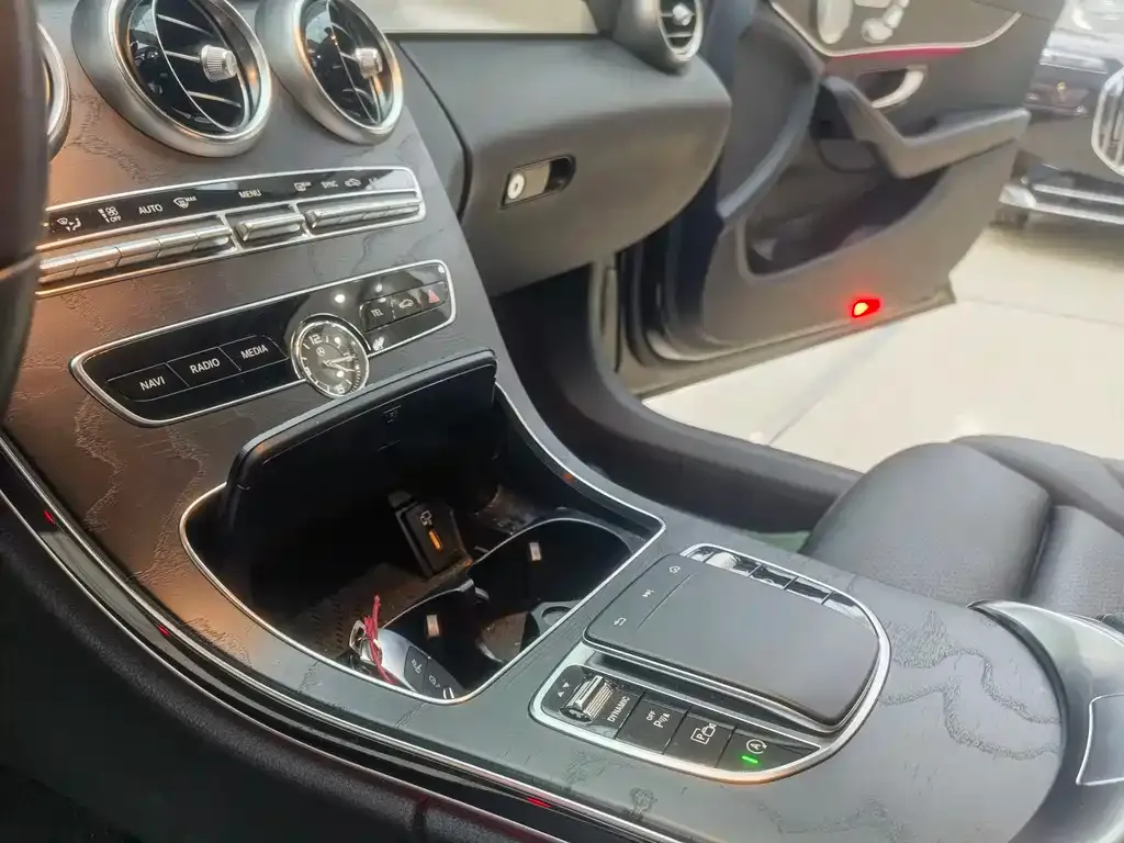 Mercedes-Benz C-Class (Import) — фото 7