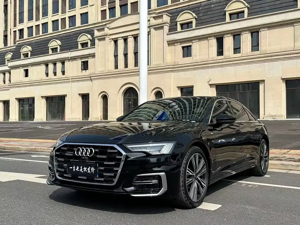Audi A6L — фото 9