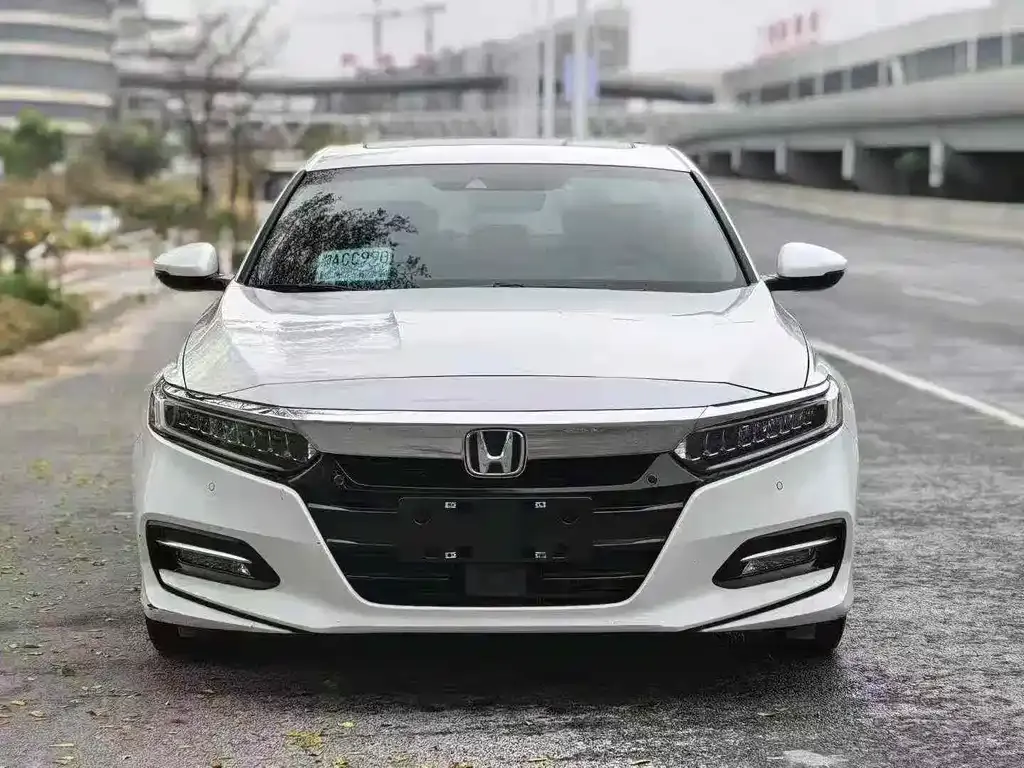Honda Accord — фото 5
