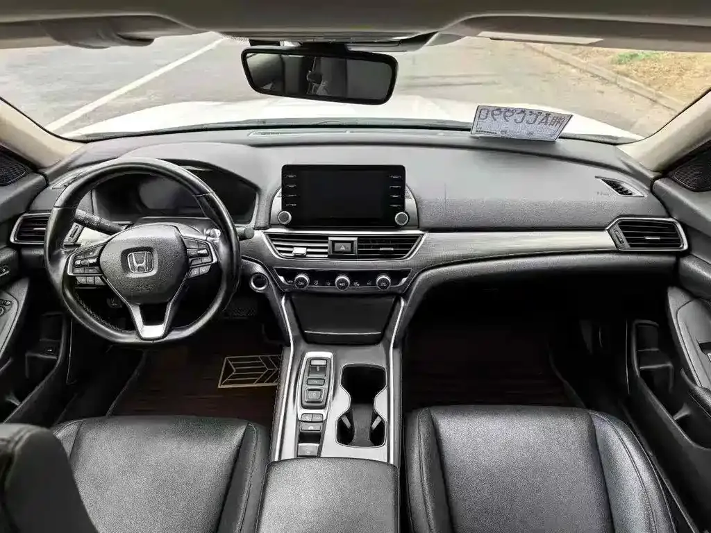 Honda Accord — фото 4