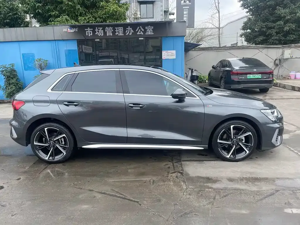 Audi A3 2023 из CN, фото 6