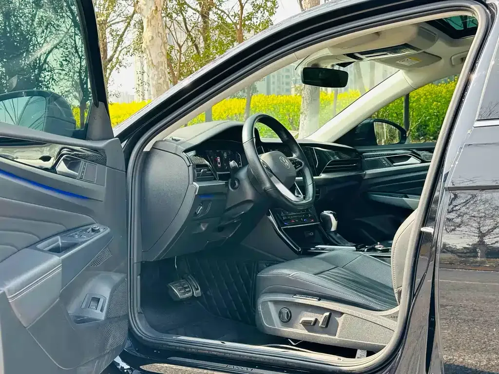 Volkswagen Passat — фото 8
