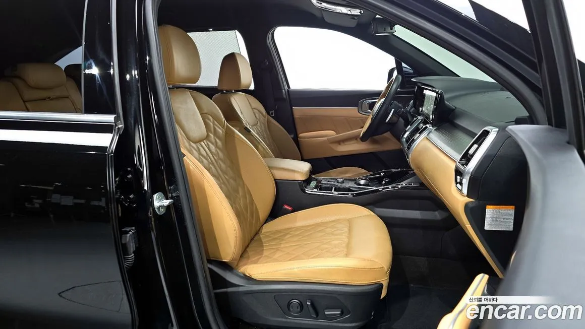 Kia Sorento — фото 6
