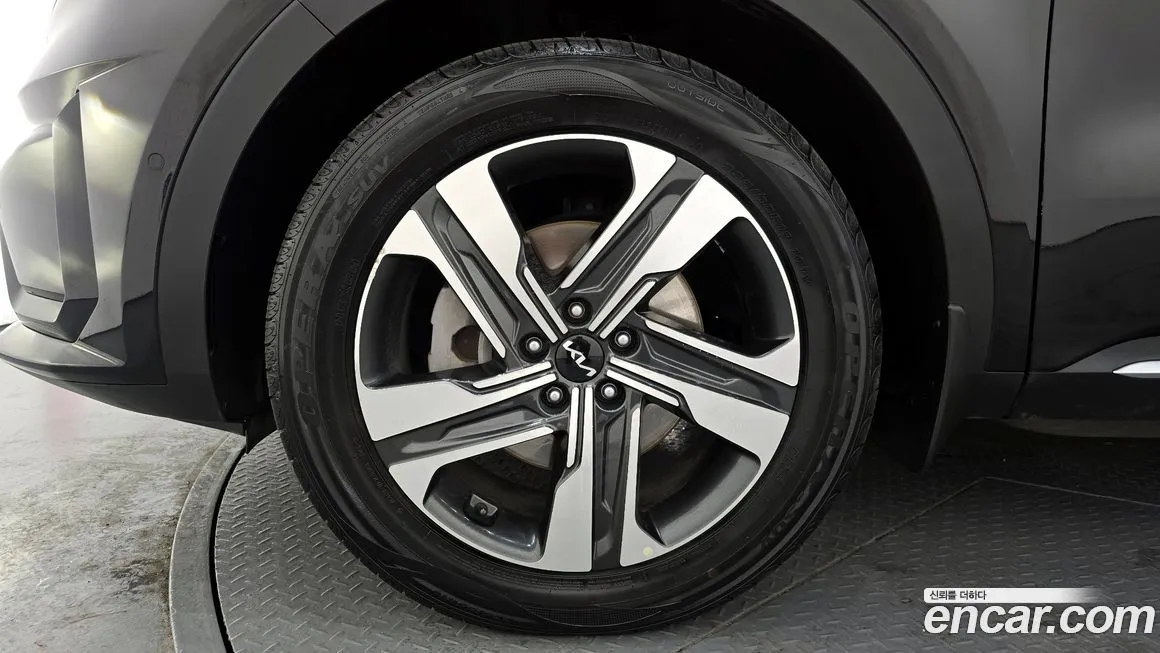 Kia Sorento — фото 9