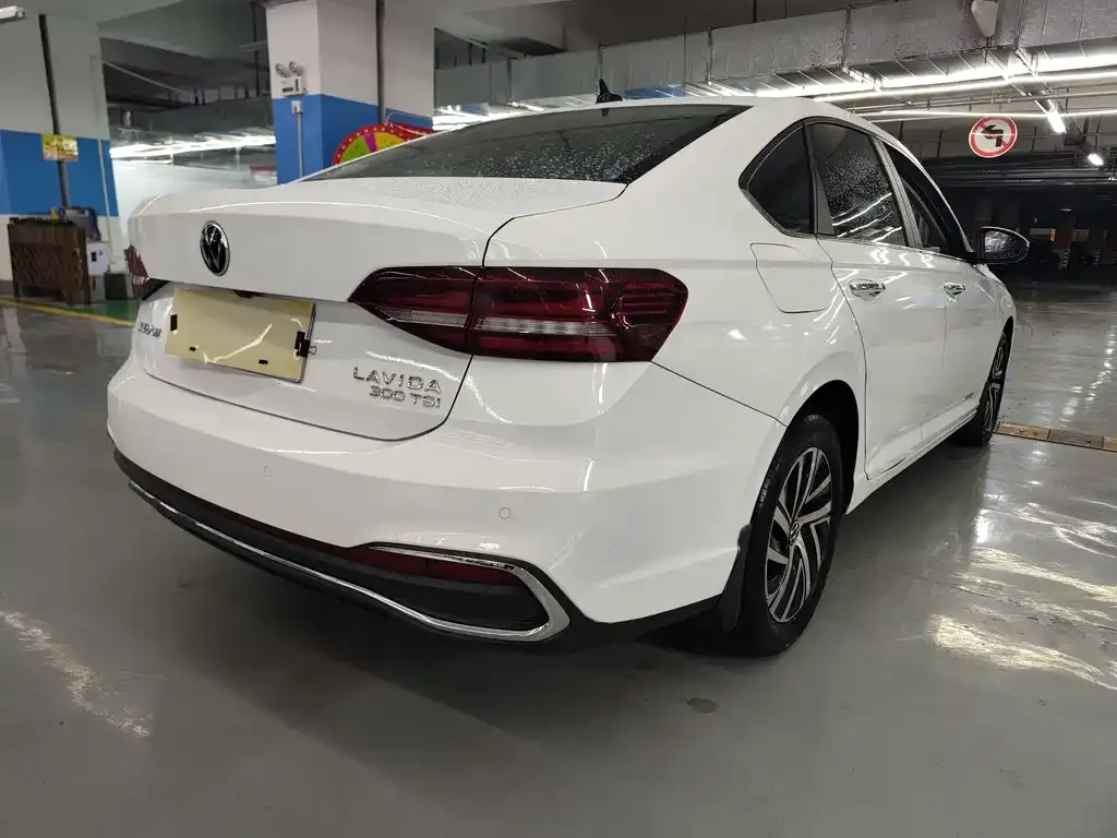 Volkswagen Lavida 2023 из CN, фото 4