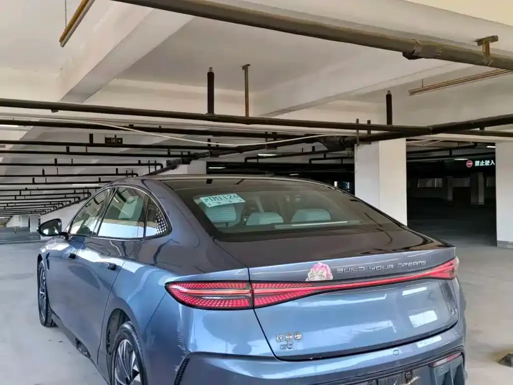 BYD Seal — фото 9