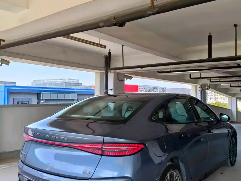 BYD Seal — фото 8