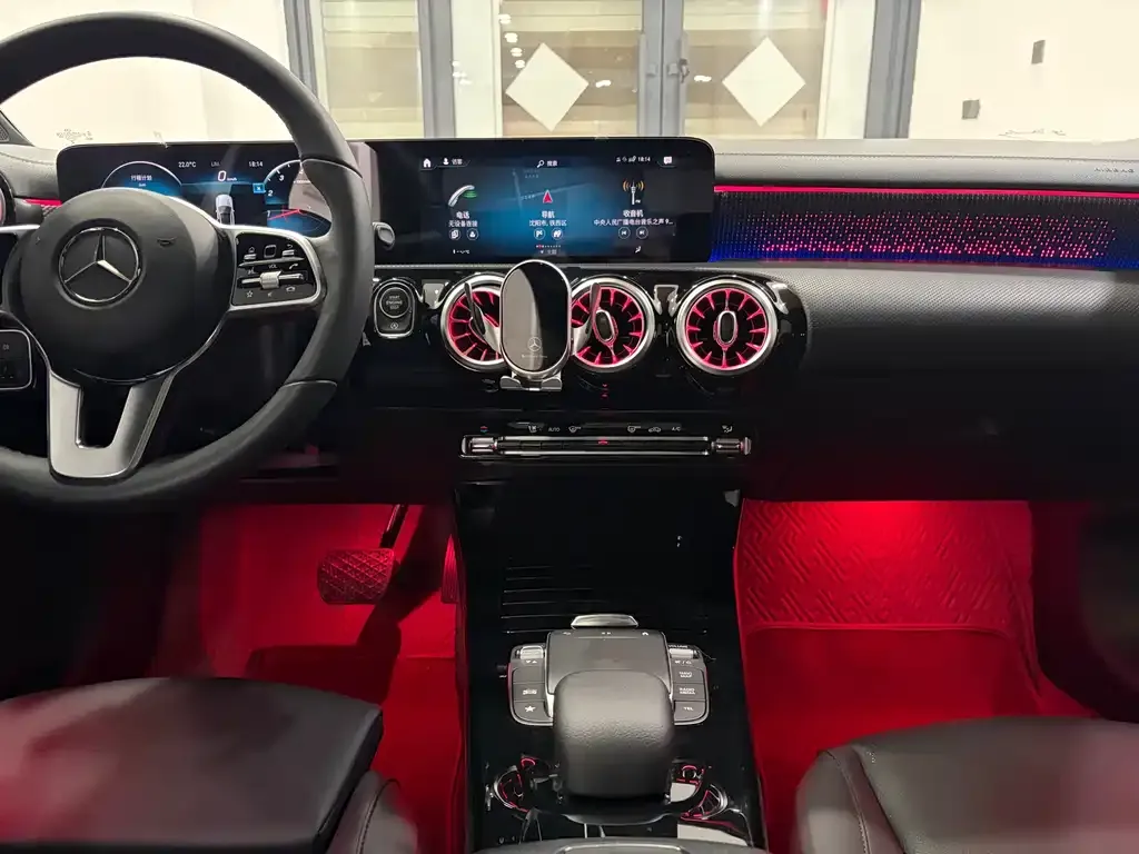 Mercedes-Benz A-Class 2023 из CN, фото 6